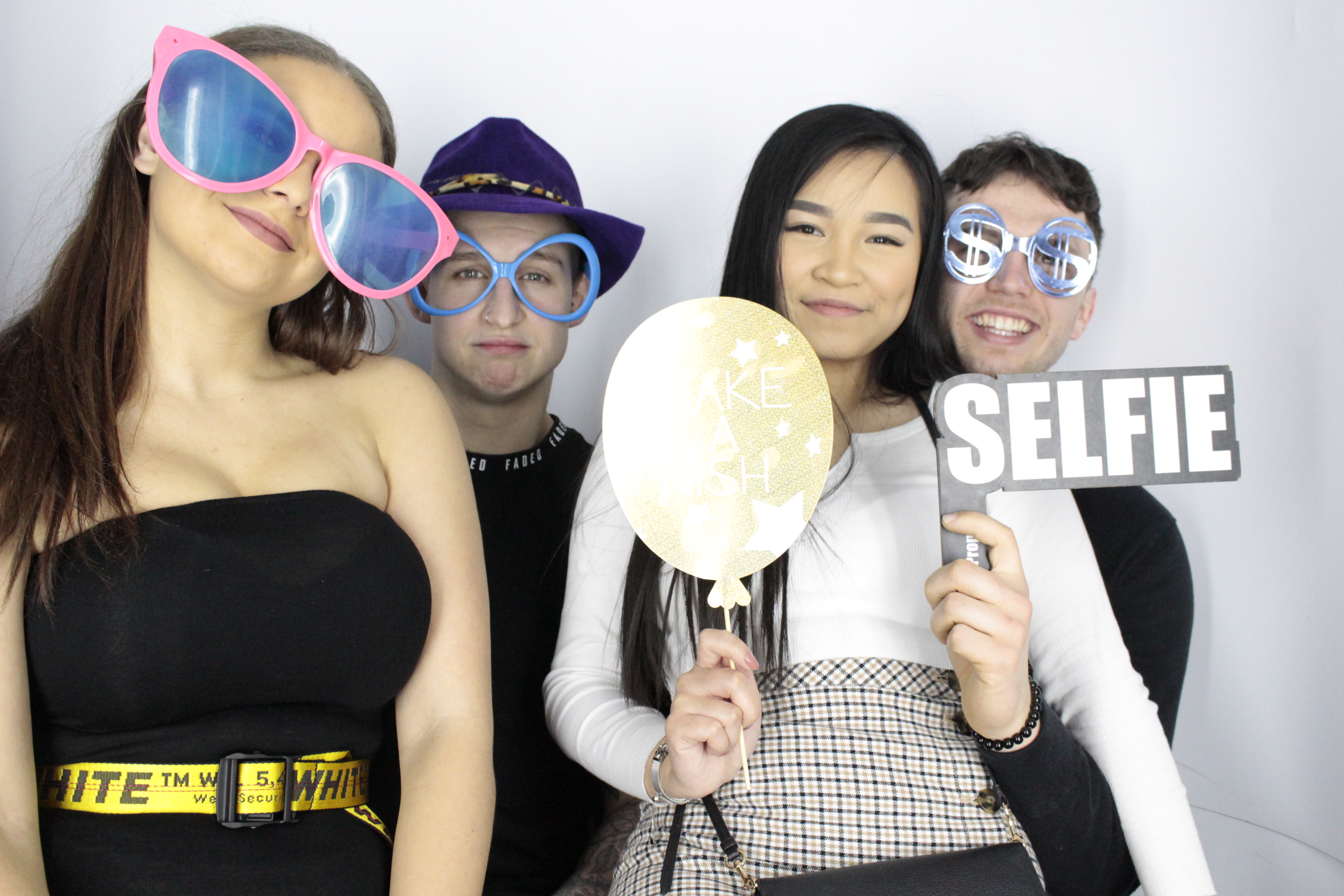 Chlöe’s 21st | View more photos from the event at gallery.myphotoboothexperience.co.uk/u/MyPhotoBoothExperienceLtd/Chlöe’s-21st